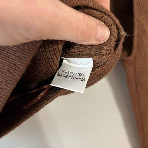 White Fox Forgetting You Ribbed Knit Long Sleeve Crop Top Women’s Size Medium - Picture 7 of 9